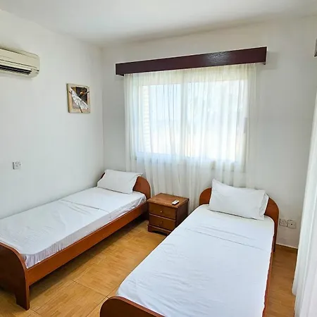 Sunnyside Pool * Айя-Напа